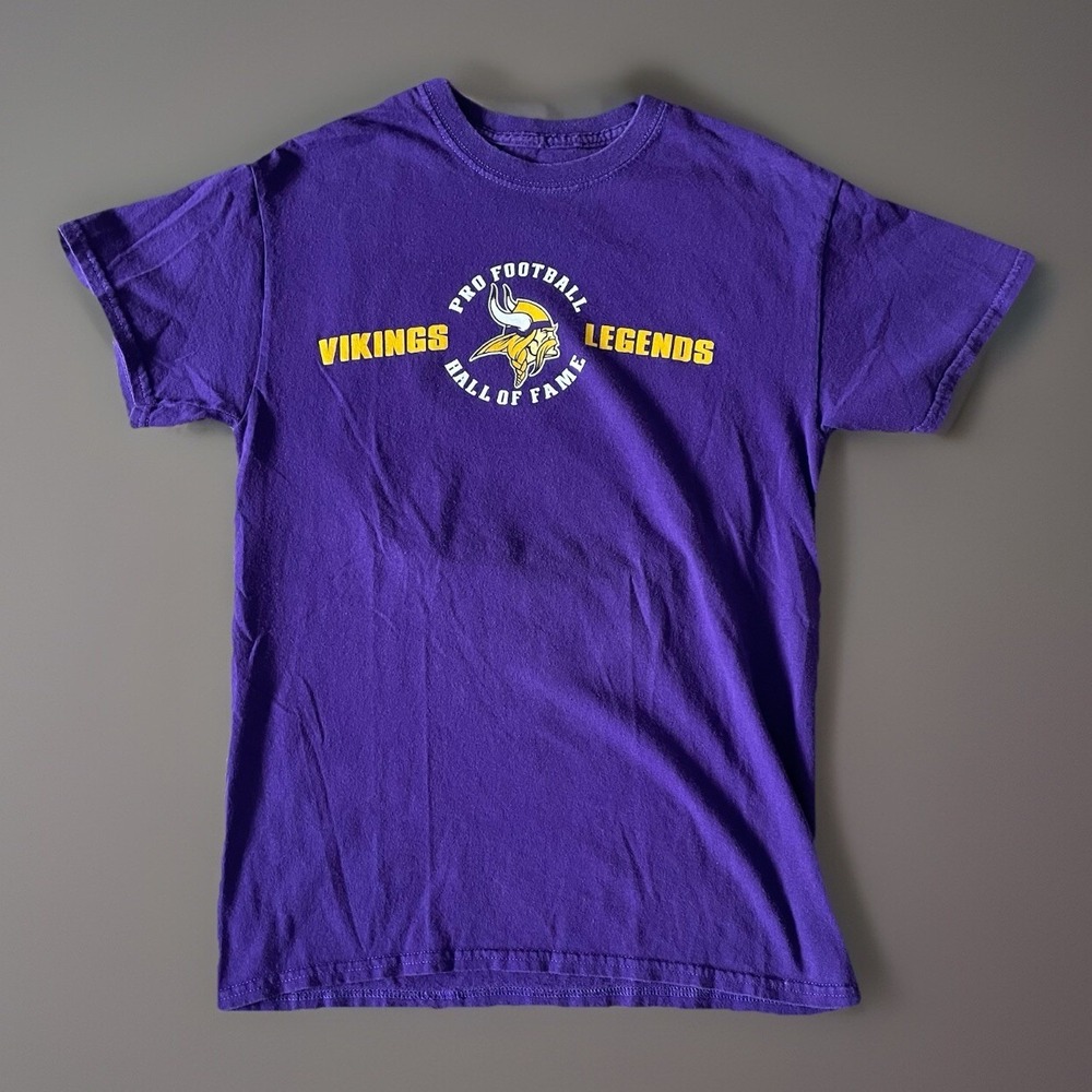 Minnesota Vikings Pro Football Hall Of Fame T-shirt Purple NFL Logo Small JBHS